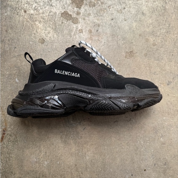Balenciaga TRIPLE S Size 43